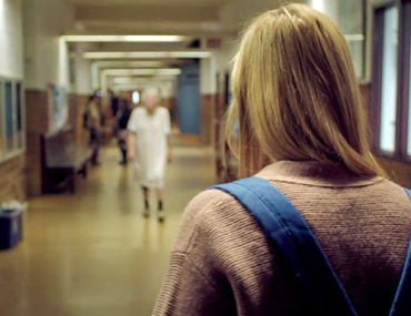 IT FOLLOWS RECENSIONE DI UN INCUBO LENTO E INEVITABILE